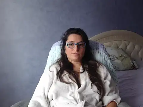 LuckyLisa23 online show from October 18, 2025, 11:12 am