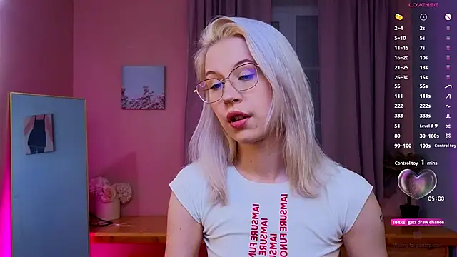 lovedrope online show from December 2, 2025, 5:58 pm