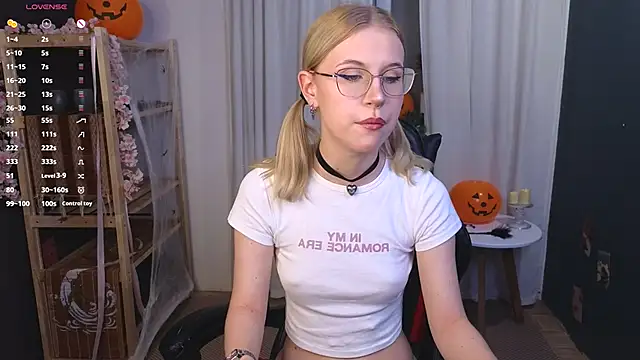 lovedrope online show from November 1, 2025, 5:51 pm