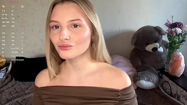 Snapshot of VictoriaMystery chatting on November 1, 2025, 1:05 pm VictoriaMystery online show from November 1, 2025, 1:05 pm