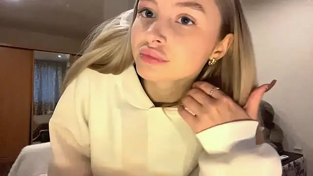 Snapshot of VictoriaMystery chatting on October 19, 2025, 2:09 pm VictoriaMystery online show from October 19, 2025, 2:09 pm