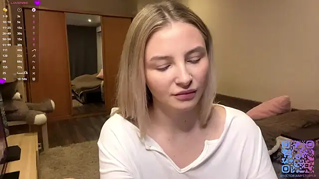 Snapshot of VictoriaMystery chatting on November 30, 2025, 12:17 pm VictoriaMystery online show from November 30, 2025, 12:17 pm