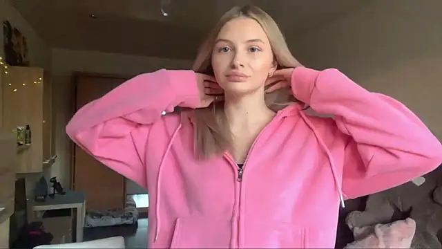 Snapshot of VictoriaMystery chatting on October 23, 2025, 2:16 pm VictoriaMystery online show from October 23, 2025, 2:16 pm