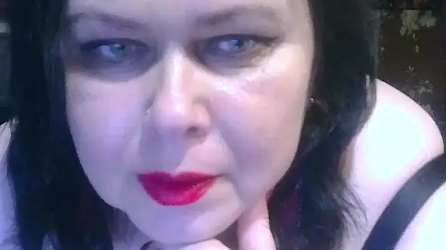 Snapshot of CharleeKendall chatting on November 13, 2025, 4:00 pm CharleeKendall online show from November 13, 2025, 4:00 pm