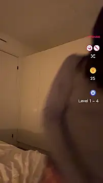 mamimamacitaaa online show from March 17, 2026, 9:29 pm