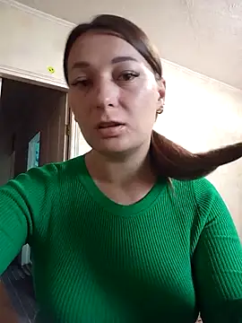 Snapshot of HollyDollsi chatting on October 16, 2025, 7:27 am HollyDollsi online show from October 16, 2025, 7:27 am