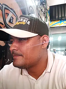 Snapshot of sexyandres_23 chatting on June 4, 2026, 4:11 pm sexyandres 23 online show from June 4, 2026, 4:11 pm
