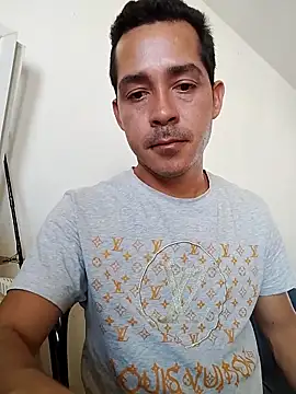 Snapshot of David_man33 chatting on October 13, 2025, 6:31 pm David man33 online show from October 13, 2025, 6:31 pm
