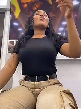 Snapshot of Valerii_smithh chatting on November 25, 2025, 7:58 pm Valerii smithh online show from November 25, 2025, 7:58 pm