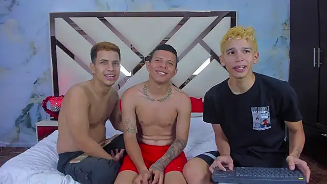 Averange boyshot online show from October 13, 2025, 12:29 pm