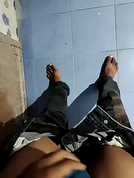 incestmom online show from October 27, 2025, 10:38 am