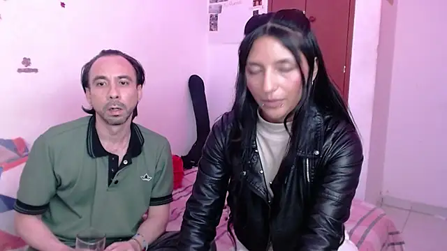 Snapshot of Isis_Robert chatting on October 30, 2025, 6:34 am Isis Robert online show from October 30, 2025, 6:34 am