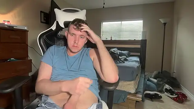 Snapshot of eddieeeeee1232 chatting on November 30, 2025, 7:47 pm eddieeeeee1232 online show from November 30, 2025, 7:47 pm