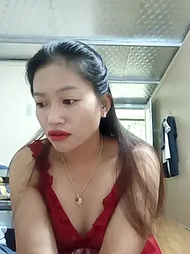 Snapshot of -Paige- chatting on October 14, 2025, 3:18 am -Paige- online show from October 14, 2025, 3:18 am