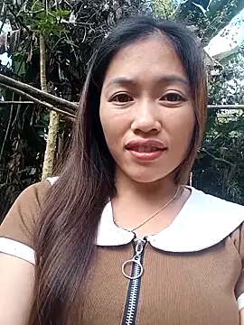 Snapshot of -Paige- chatting on November 14, 2025, 7:56 am -Paige- online show from November 14, 2025, 7:56 am