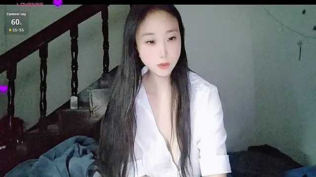 Snapshot of hyp0crite chatting on October 21, 2025, 3:22 pm hyp0crite online show from October 21, 2025, 3:22 pm