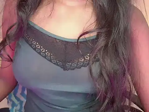 Snapshot of Rashiii_ chatting on October 19, 2025, 3:09 am Rashiii online show from October 19, 2025, 3:09 am