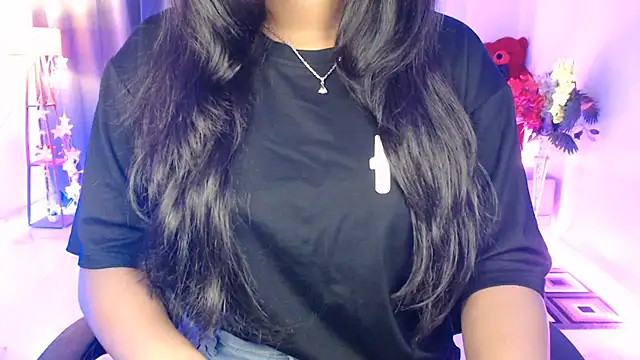 Snapshot of Rashiii_ chatting on July 22, 2026, 4:14 am Rashiii online show from July 22, 2026, 4:14 am