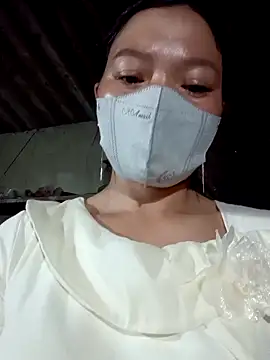 Snapshot of nat-tri chatting on November 14, 2025, 1:15 pm nat-tri online show from November 14, 2025, 1:15 pm