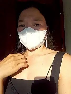 Snapshot of nat-tri chatting on October 28, 2025, 9:19 am nat-tri online show from October 28, 2025, 9:19 am