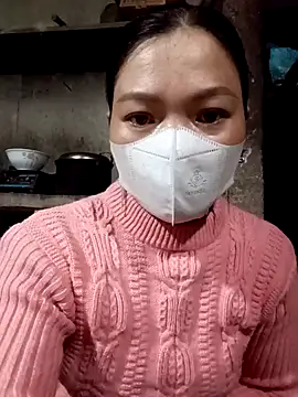 Snapshot of nat-tri chatting on December 5, 2025, 12:10 am nat-tri online show from December 5, 2025, 12:10 am