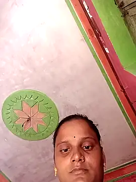 CUTE Sistar online show from October 16, 2025, 4:43 am