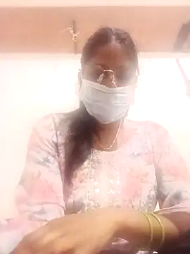 CUTE Sistar online show from February 2, 2026, 3:22 pm