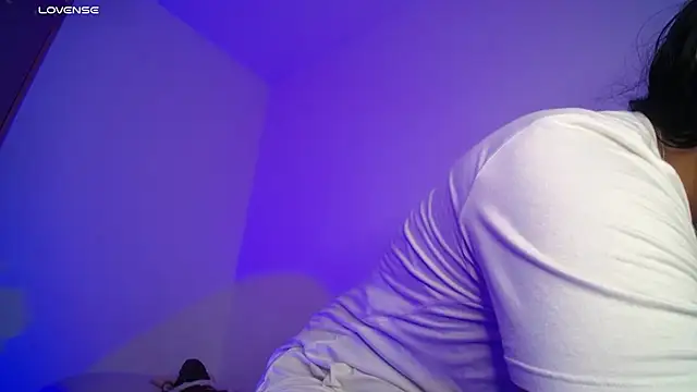 Snapshot of Miranda_kim_ chatting on November 20, 2025, 4:24 am Miranda kim online show from November 20, 2025, 4:24 am