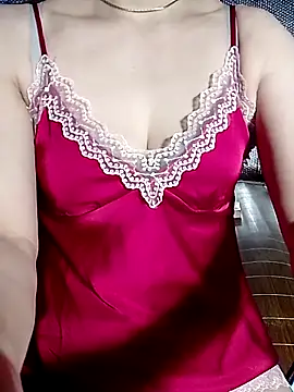 Snapshot of YiyinLy chatting on July 13, 2026, 1:10 pm YiyinLy online show from July 13, 2026, 1:10 pm