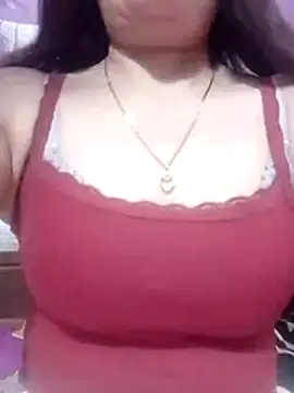 YiyinLy online show from March 2, 2026, 2:34 am