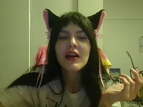 miapink33 online show from October 30, 2025, 11:56 pm