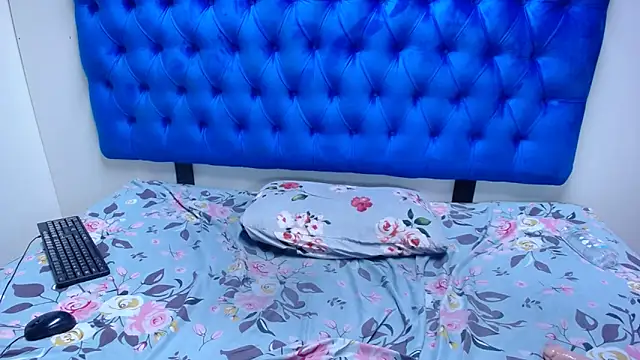 Snapshot of Amberdiamondmmm chatting on December 3, 2025, 7:46 pm Amberdiamondmmm online show from December 3, 2025, 7:46 pm