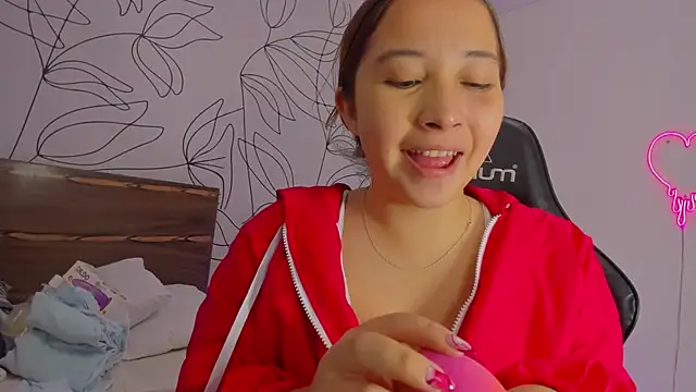 Snapshot of merida_06 chatting on November 22, 2025, 11:58 pm merida 06 online show from November 22, 2025, 11:58 pm