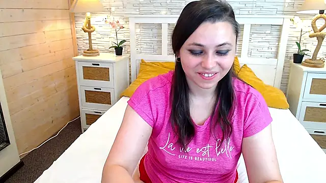 Snapshot of Soft_Lilly chatting on November 21, 2025, 6:12 am Soft Lilly online show from November 21, 2025, 6:12 am