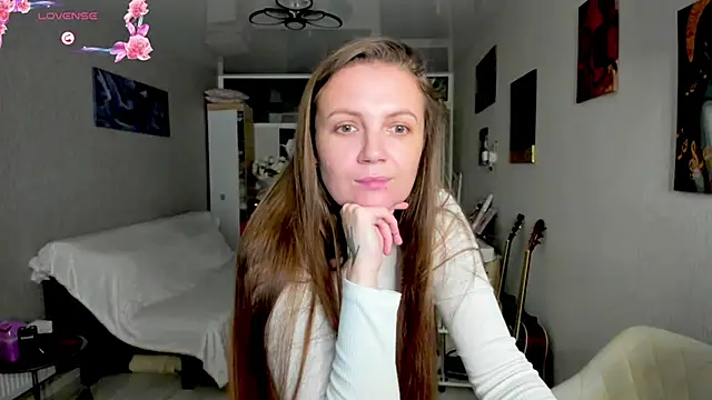 Snapshot of Amy__Leee_ chatting on October 26, 2025, 4:18 pm Amy Leee online show from October 26, 2025, 4:18 pm