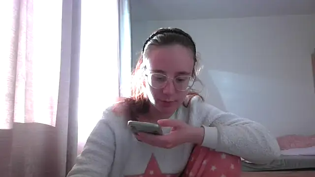 LuckySLove online show from May 14, 2026, 5:21 pm