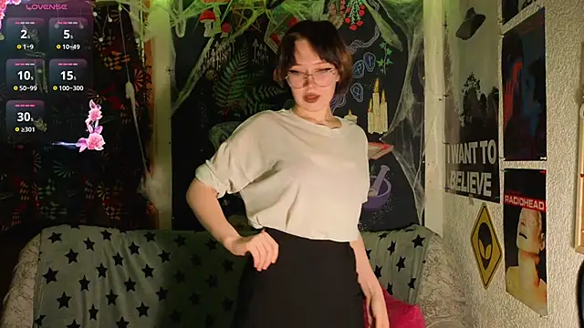 Snapshot of ReincarnatedAngel chatting on November 28, 2025, 9:48 pm ReincarnatedAngel online show from November 28, 2025, 9:48 pm