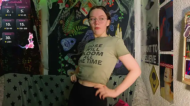 Snapshot of ReincarnatedAngel chatting on December 5, 2025, 9:34 pm ReincarnatedAngel online show from December 5, 2025, 9:34 pm