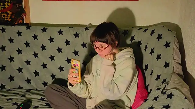 Snapshot of ReincarnatedAngel chatting on October 23, 2025, 8:51 pm ReincarnatedAngel online show from October 23, 2025, 8:51 pm