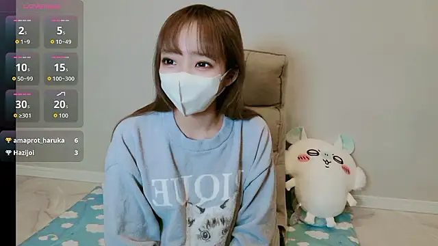 Snapshot of MIZUHO_05 chatting on December 15, 2025, 1:28 pm MIZUHO 05 online show from December 15, 2025, 1:28 pm