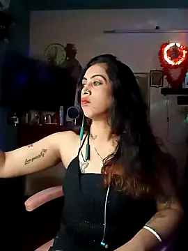 Snapshot of Darling_Annie chatting on November 11, 2025, 6:47 pm Darling Annie online show from November 11, 2025, 6:47 pm