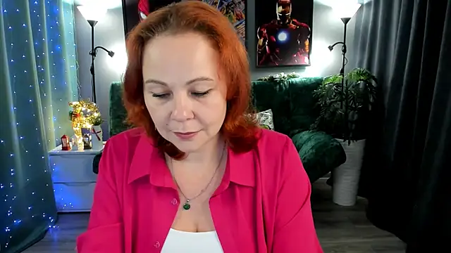 Snapshot of NataliKaminski chatting on December 14, 2025, 12:33 pm NataliKaminski online show from December 14, 2025, 12:33 pm