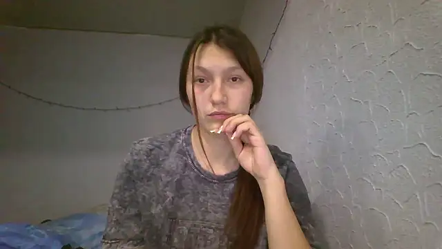 luna tt online show from January 18, 2026, 7:39 pm