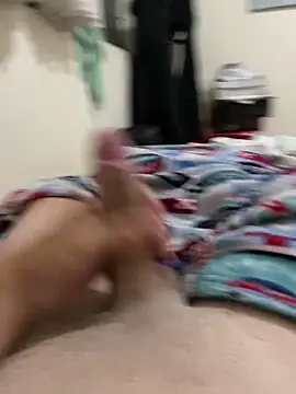 Pedrolacerda224 online show from November 5, 2025, 4:37 am