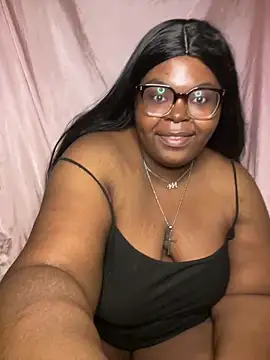 TheChubbySiren online show from May 8, 2026, 2:21 pm