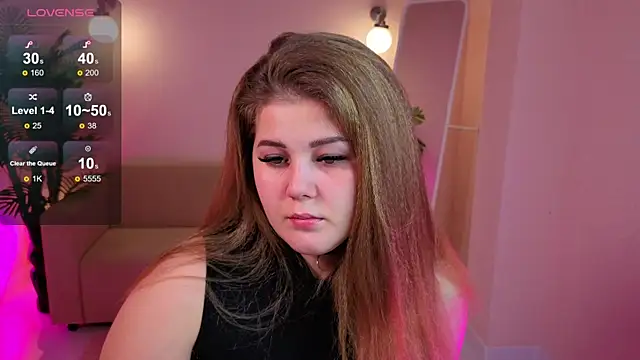 Snapshot of Scarlet_Sinera chatting on November 26, 2025, 12:32 am Scarlet Sinera online show from November 26, 2025, 12:32 am