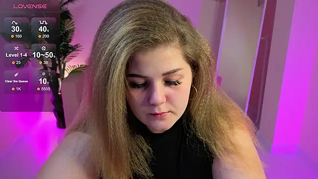 Snapshot of Scarlet_Sinera chatting on November 24, 2025, 10:54 pm Scarlet Sinera online show from November 24, 2025, 10:54 pm