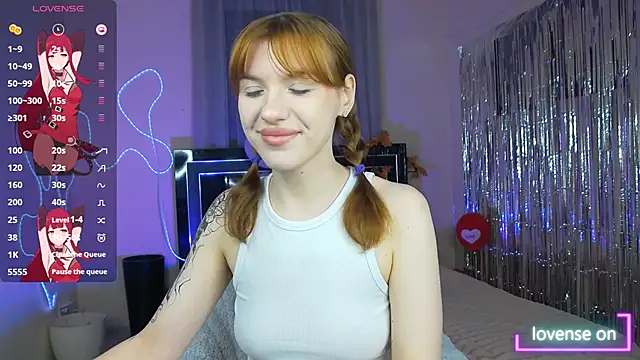 Snapshot of MeganNewCat chatting on March 28, 2026, 10:22 pm MeganNewCat online show from March 28, 2026, 10:22 pm