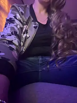 queenkelly1234 online show from March 13, 2026, 9:20 pm