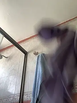 Snapshot of La-Gatiita-trans chatting on March 21, 2026, 4:00 pm La-Gatiita-trans online show from March 21, 2026, 4:00 pm